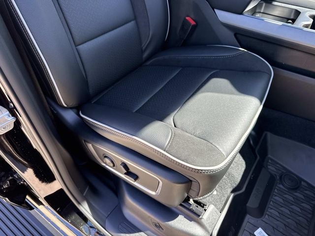 2026 RAM Ram 1500 RAM 1500 LARAMIE CREW CAB 4X2 5'7' BOX