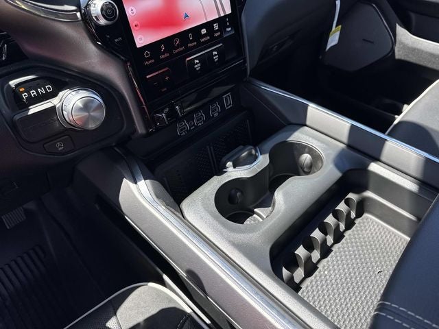 2026 RAM Ram 1500 RAM 1500 LARAMIE CREW CAB 4X2 5'7' BOX