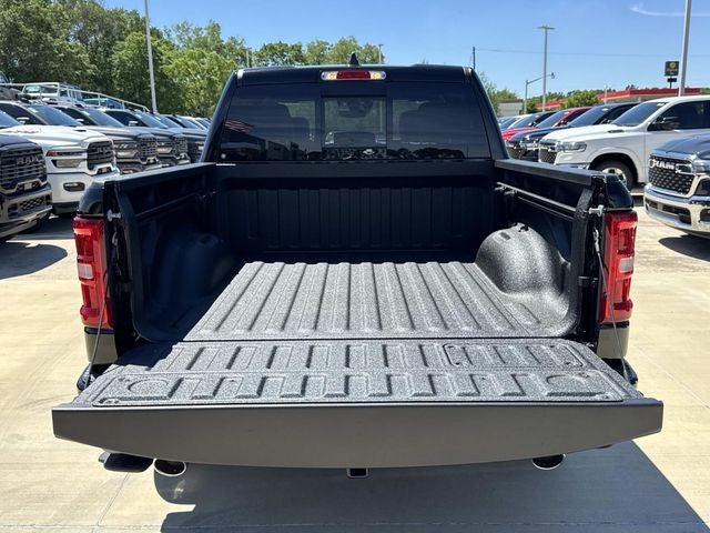 2026 RAM Ram 1500 RAM 1500 LARAMIE CREW CAB 4X2 5'7' BOX