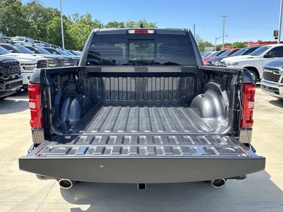 2026 RAM Ram 1500 RAM 1500 LARAMIE CREW CAB 4X2 5'7' BOX