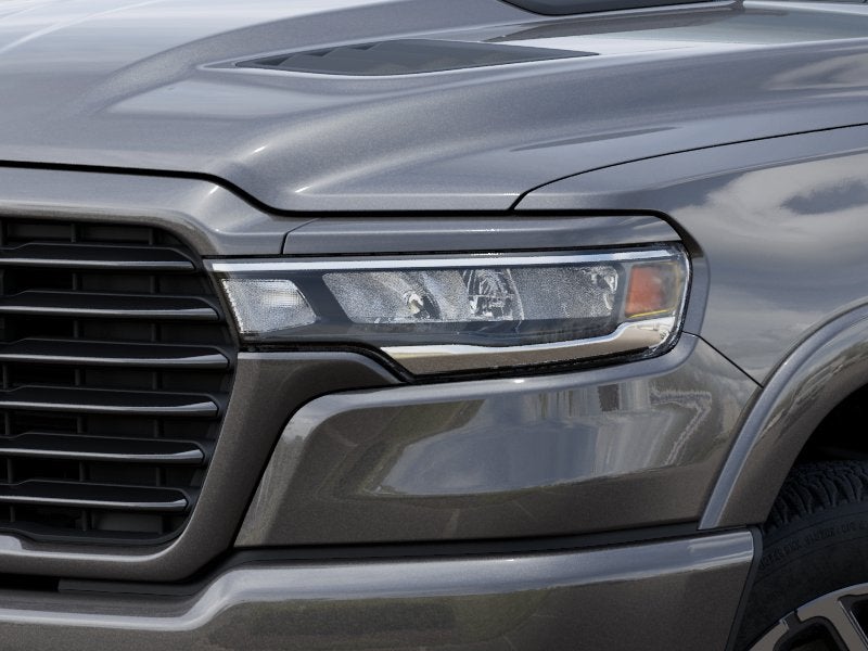 2026 RAM Ram 1500 RAM 1500 LARAMIE CREW CAB 4X2 5'7' BOX