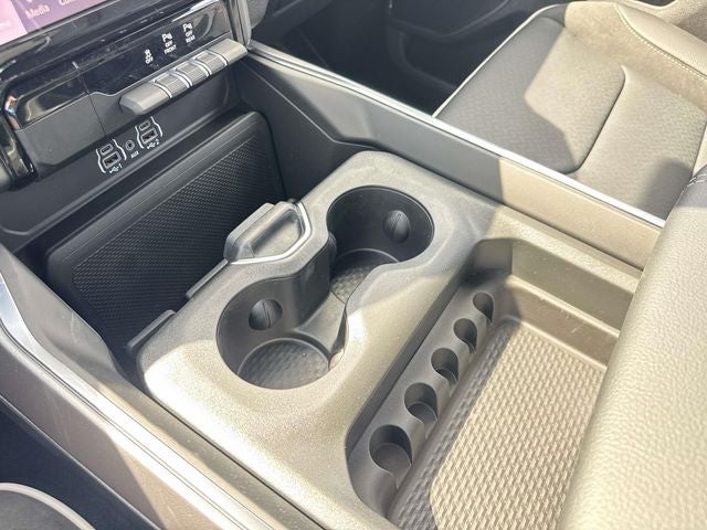 2026 RAM Ram 1500 RAM 1500 LARAMIE CREW CAB 4X2 5'7' BOX