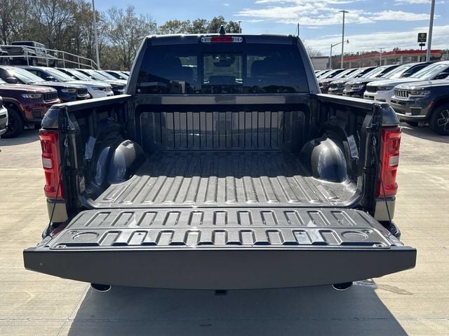 2026 RAM Ram 1500 RAM 1500 LARAMIE CREW CAB 4X2 5'7' BOX