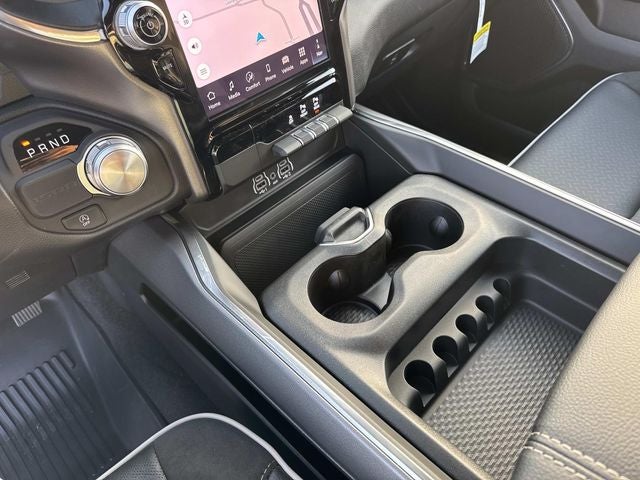 2026 RAM Ram 1500 RAM 1500 LARAMIE CREW CAB 4X2 5'7' BOX