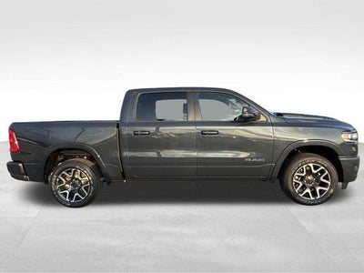 2026 RAM Ram 1500 RAM 1500 LARAMIE CREW CAB 4X2 5'7' BOX