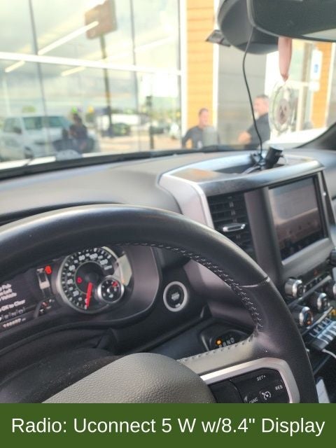 2022 RAM 1500 Big Horn Crew Cab 4x4 5'7' Box