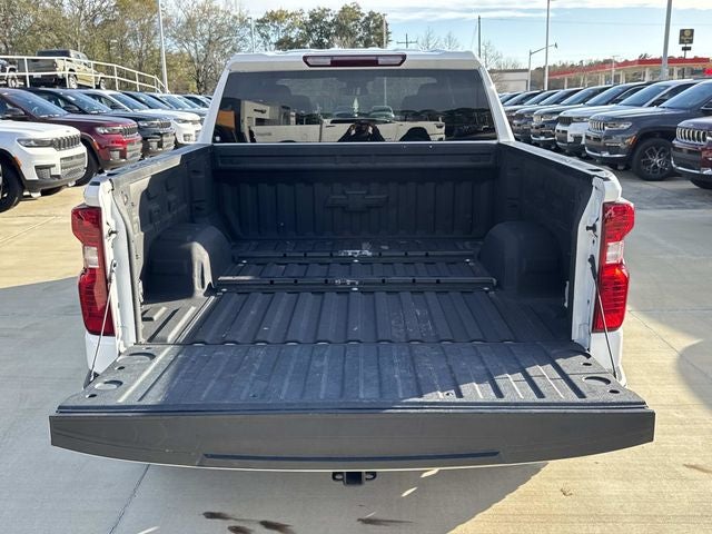 2022 Chevrolet Silverado 1500 2WD Crew Cab Short Bed Custom