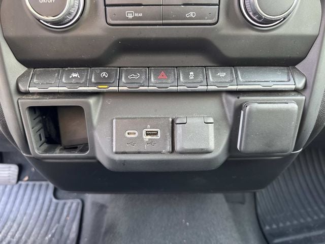 2022 Chevrolet Silverado 1500 2WD Crew Cab Short Bed Custom