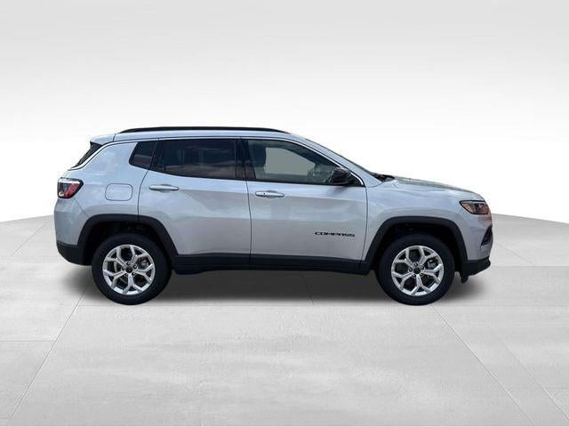 2026 Jeep Compass COMPASS LATITUDE 4X4