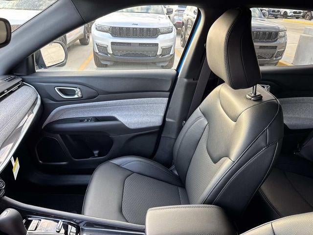 2026 Jeep Compass COMPASS LATITUDE 4X4