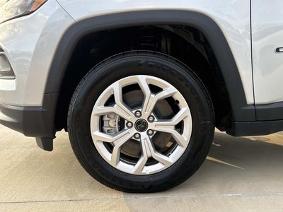 2026 Jeep Compass COMPASS LATITUDE 4X4