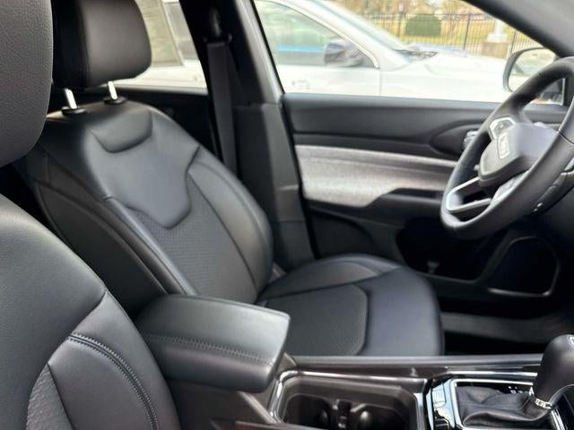 2026 Jeep Compass COMPASS LATITUDE 4X4