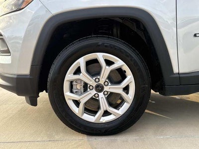 2026 Jeep Compass COMPASS LATITUDE 4X4