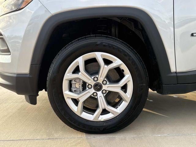 2026 Jeep Compass COMPASS LATITUDE 4X4