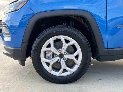 2026 Jeep Compass COMPASS LATITUDE 4X4