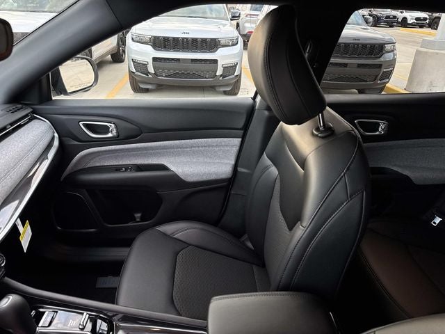 2026 Jeep Compass COMPASS LATITUDE 4X4