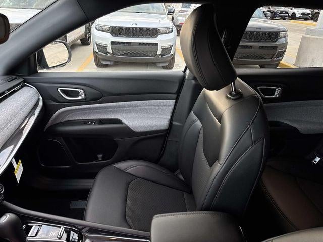 2026 Jeep Compass COMPASS LATITUDE 4X4