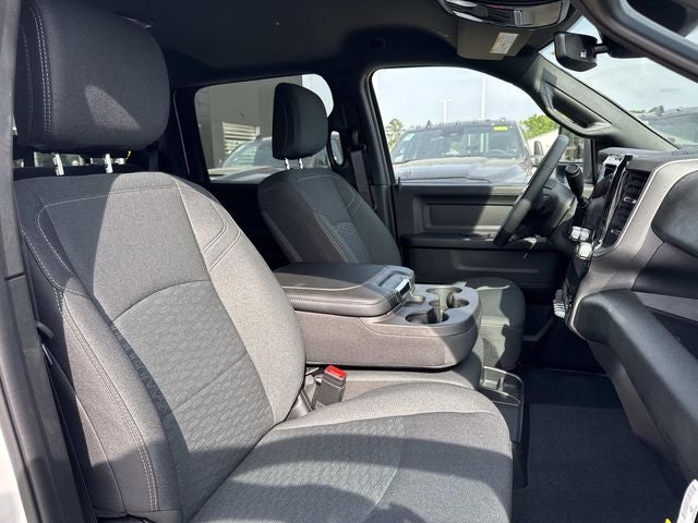 2026 RAM Ram 3500 RAM 3500 TRADESMAN CREW CAB 4X4 6'4' BOX