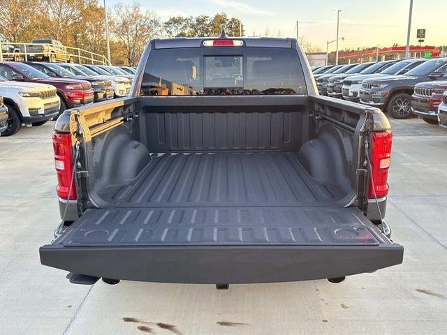 2026 RAM Ram 1500 RAM 1500 LARAMIE CREW CAB 4X2 5'7' BOX