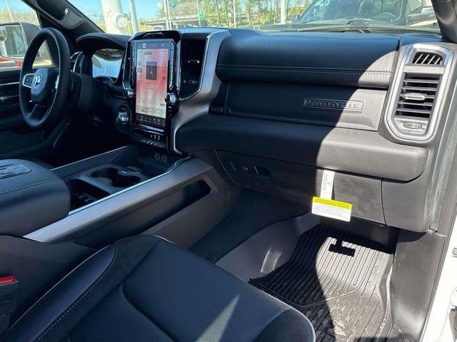 2026 RAM Ram 1500 RAM 1500 LARAMIE CREW CAB 4X2 5'7' BOX