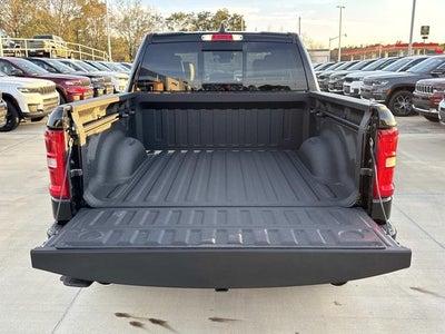 2026 RAM Ram 1500 RAM 1500 LARAMIE CREW CAB 4X2 5'7' BOX