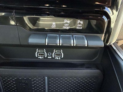 2026 RAM Ram 1500 RAM 1500 LARAMIE CREW CAB 4X2 5'7' BOX