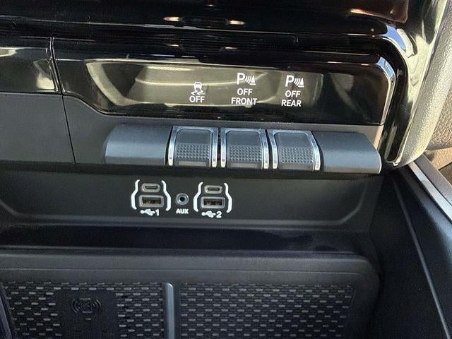 2026 RAM Ram 1500 RAM 1500 LARAMIE CREW CAB 4X2 5'7' BOX