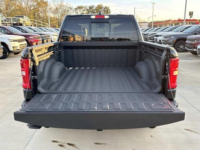 2026 RAM Ram 1500 RAM 1500 LARAMIE CREW CAB 4X2 5'7' BOX