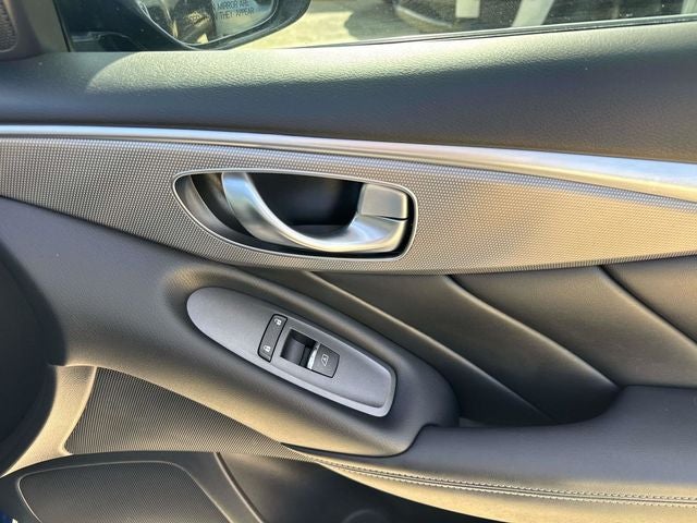 2016 INFINITI Q50 3.0t Red Sport 400