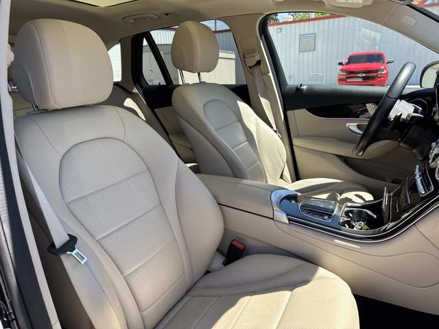 2022 Mercedes-Benz GLC 300 SUV