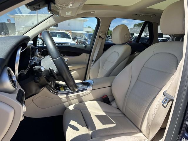 2022 Mercedes-Benz GLC 300 SUV