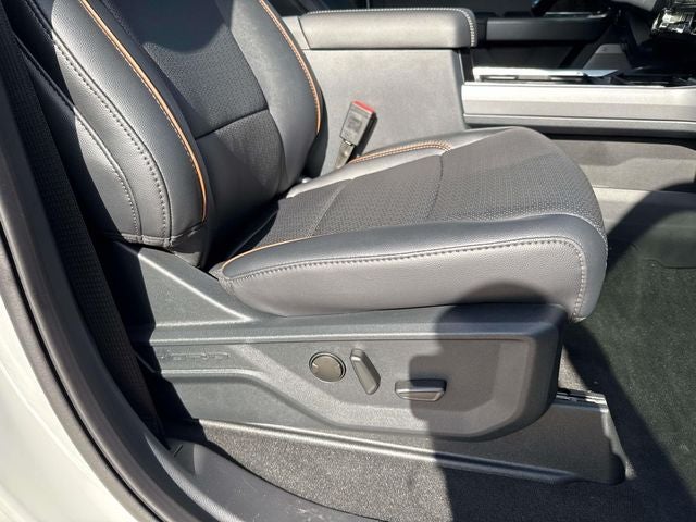 2025 Ford F-350SD Lariat