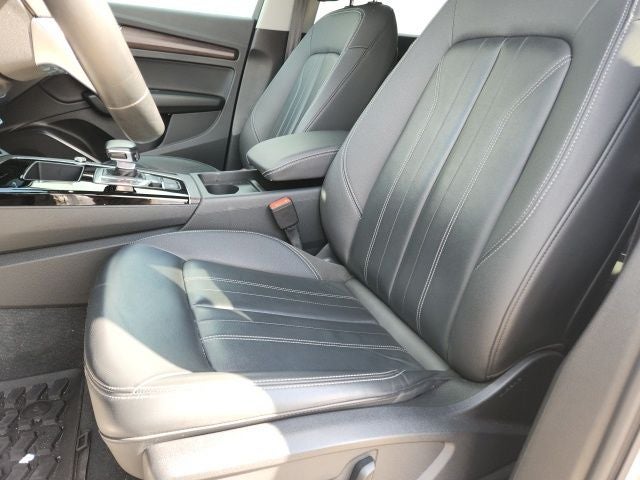 2023 Audi Q5 40 Premium quattro