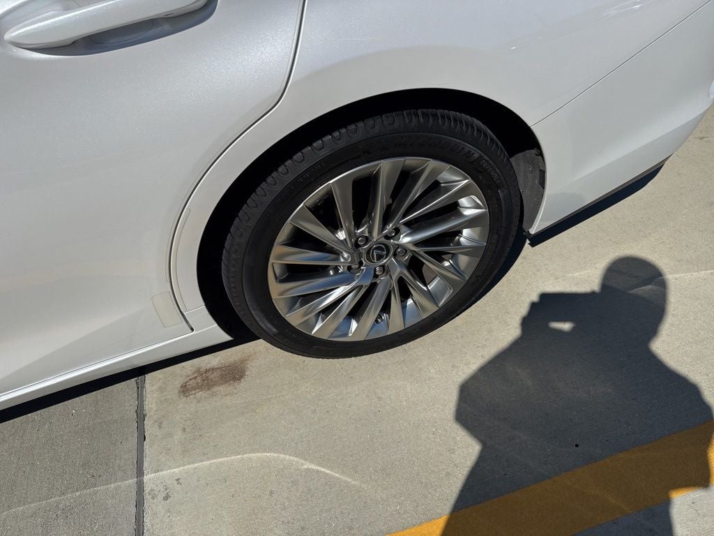 2021 Lexus ES 350 Ultra Luxury