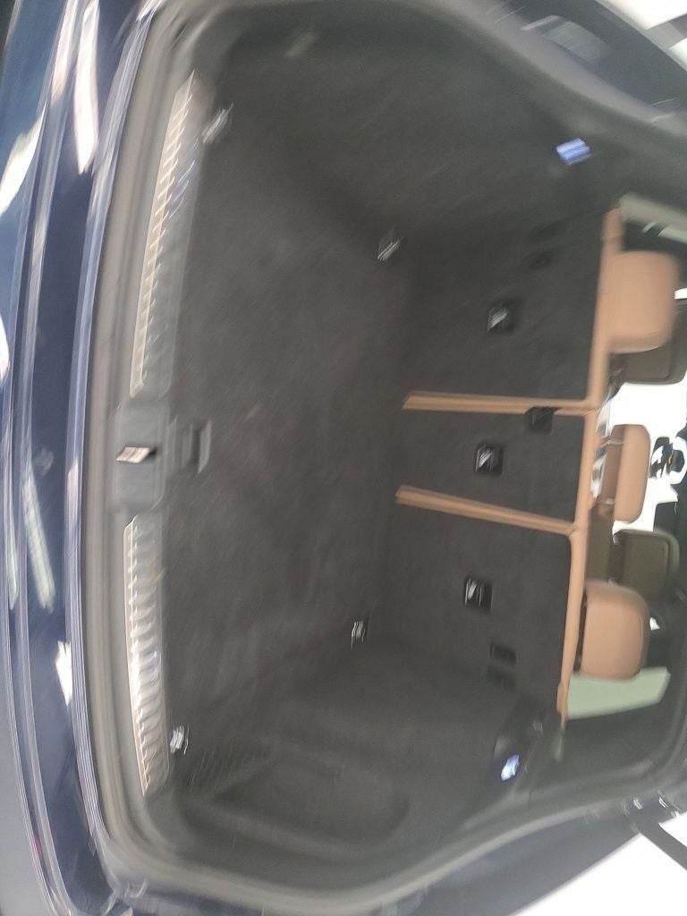 2023 Porsche Macan Base