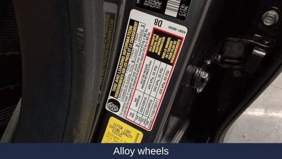 2025 Lexus ES 300h Luxury