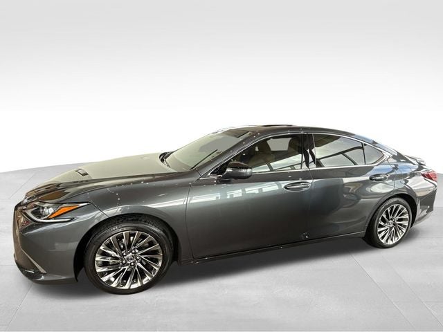 2025 Lexus ES 300h Luxury
