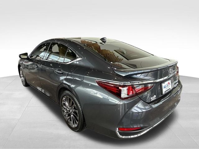 2025 Lexus ES 300h Luxury