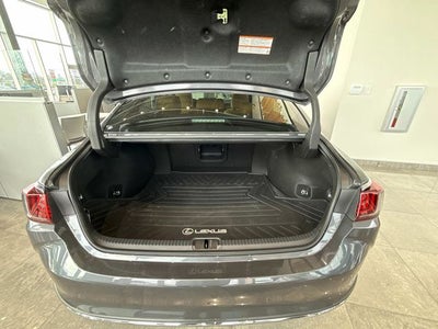 2025 Lexus ES 300h Luxury