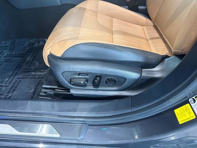 2025 Lexus ES 300h Luxury