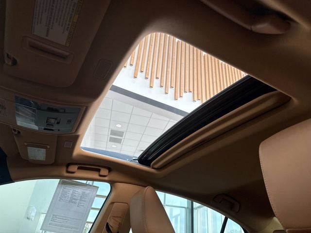 2025 Lexus ES 300h Luxury