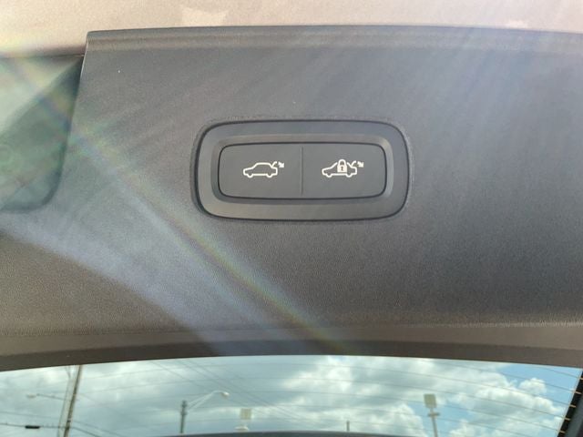 2026 Volvo EX90 Plus