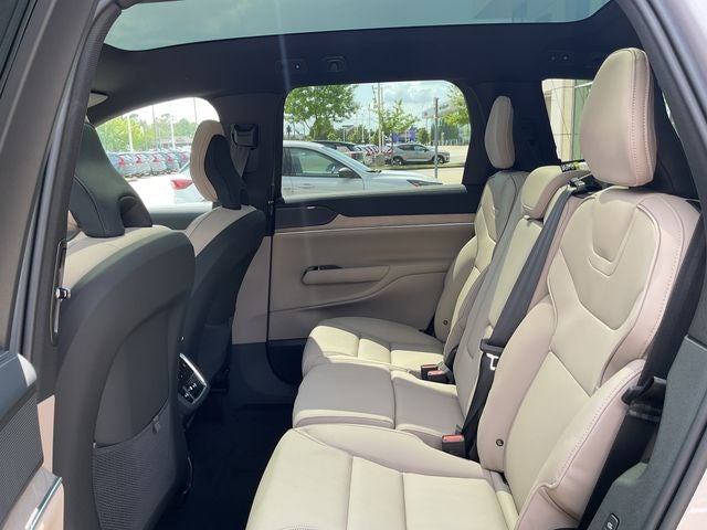 2026 Volvo EX90 Plus