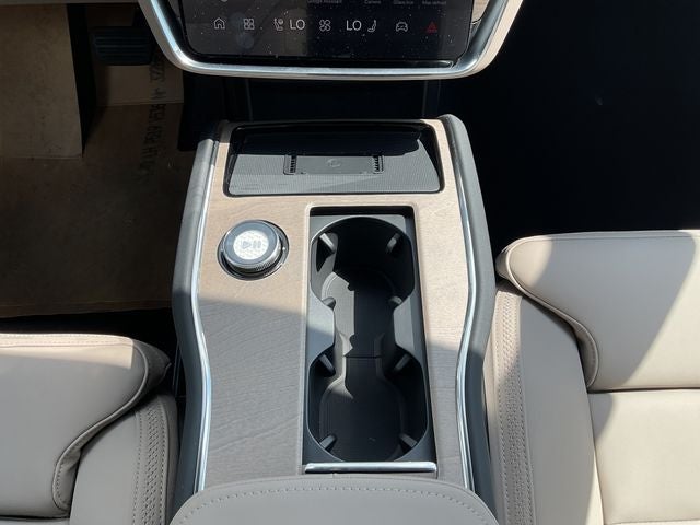 2026 Volvo EX90 Plus