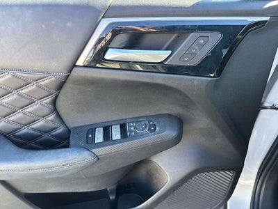 2023 Mitsubishi Outlander SEL Black Edition