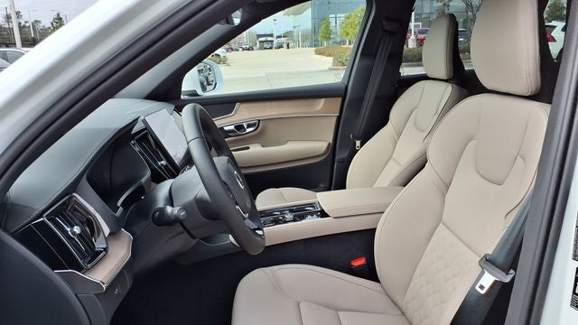 2026 Volvo XC90 B6 Plus 6-Seater