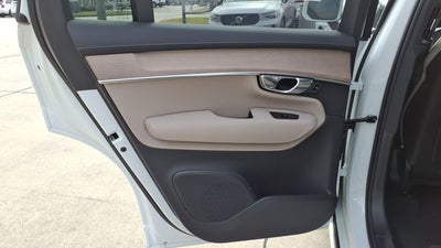 2026 Volvo XC90 B6 Plus 6-Seater