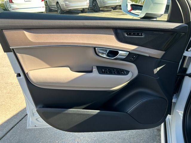 2026 Volvo XC90 B6 Plus 6-Seater