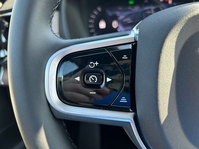 2026 Volvo XC90 B6 Plus 6-Seater