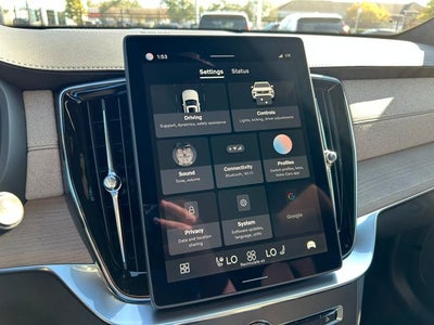 2026 Volvo XC90 B6 Plus 7-Seater